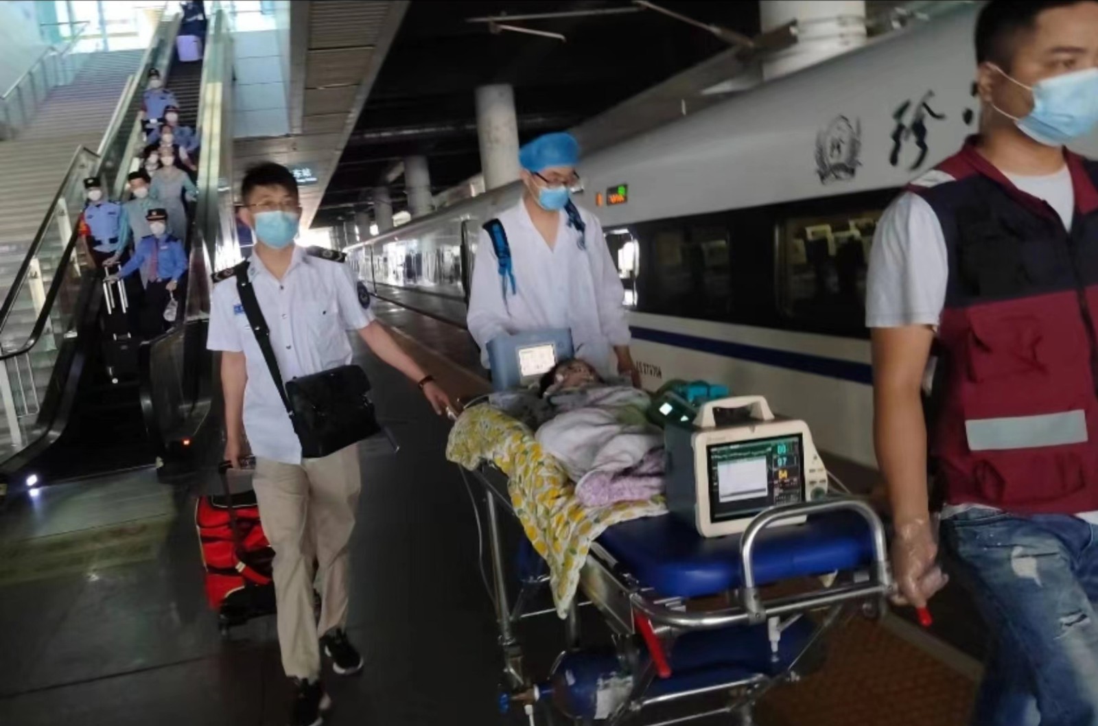 延安高铁转运公司